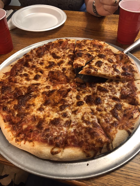 Universal Pizza