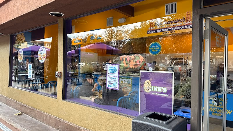 Ike's Love & Sandwiches