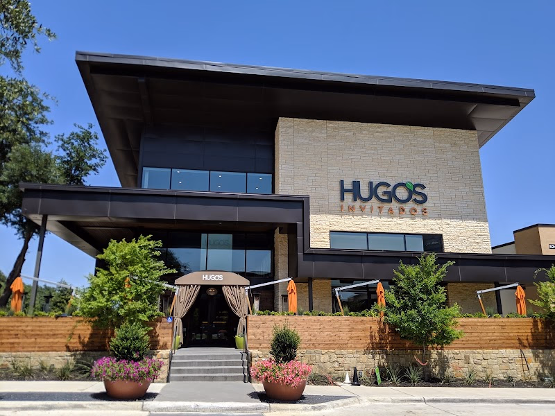 Hugo's Invitados - Image 1