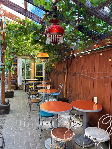 The Turning Peel - Sourdough Neapolitan Pizza