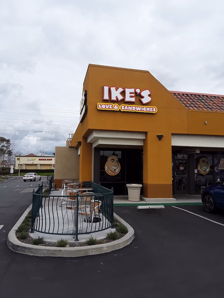 Ike's Love & Sandwiches