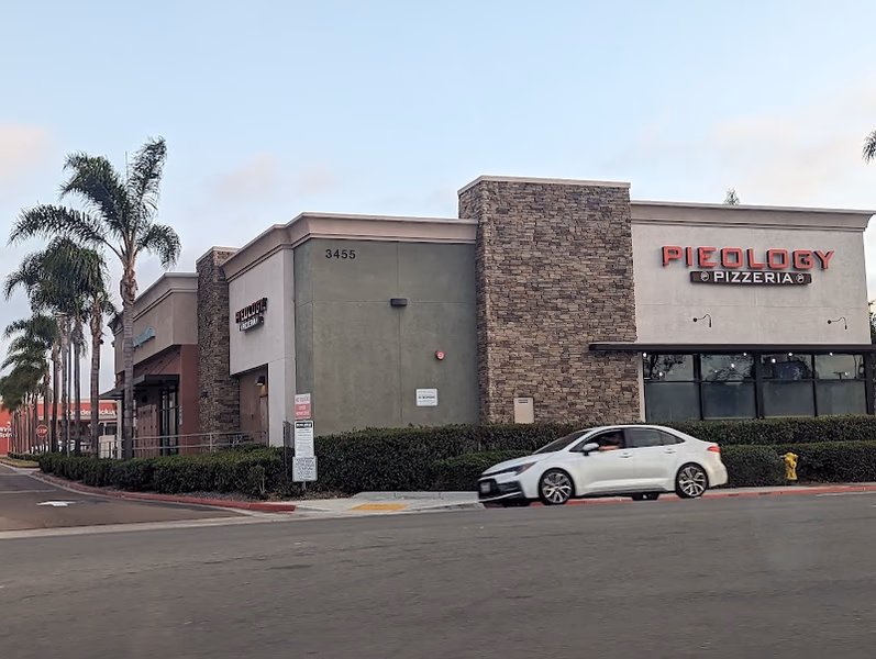 Pieology Pizzeria Sports Arena, San Diego, CA