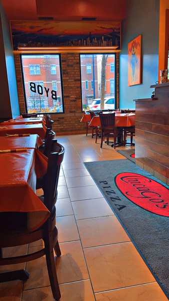 Chicago's Pizza - Image 1